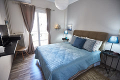 New fully renovated appartment for families or big group of four to five people. Acharnes, Attica, Greece The new nest at Koukaki area Entire rental unit vacation rental 23995231