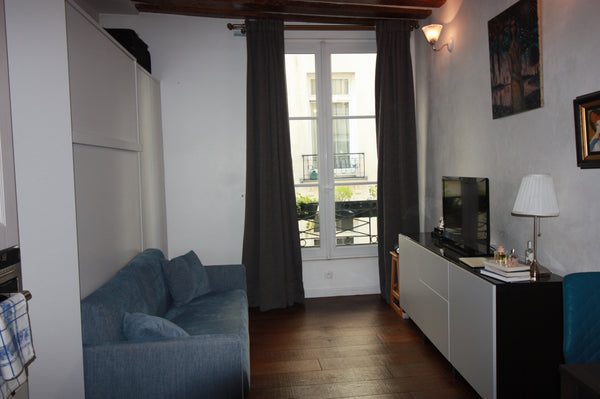 This apartment is located in a nice street and district, in the centre of Paris. Paris, France Romantic studio in center of Paris Entire rental unit vacation rental 138548
