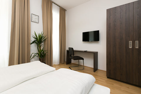 • Straßenbahnlinie 2, Bus: 5 A,B / U2 Taborstraße<br />• Zentrum (Flughafenbus)  Vienna, Austria Castellez Silver Entire rental unit vacation rental 10562571