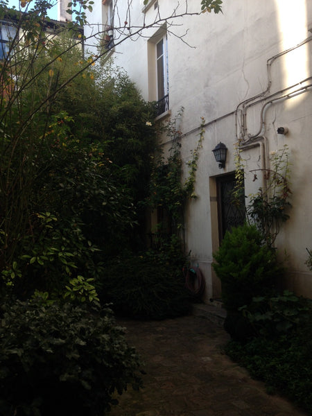 Dans une belle demeure très calme, construite a la fin du 19ème, à deux pas des   La Villette Entire rental unit vacation rental 9374760