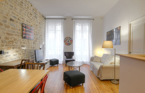 ﻿This charming apartment is the perfect accommodation for families wishing to vi Lyon, France BEAUTIFUL & SPACIOUS APARTMENT - LYON CITY CENTER Entire rental unit vacation rental 42856463