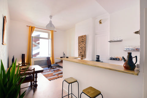 A fully furnished and equiped 43 sqm apartment with one bedroom and high ceillin  43 sqm 1 BR apt, quiet & bright next to the Opera Entire rental unit vacation rental 30085932