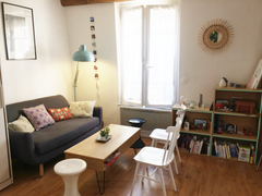 Charmant et grand studio, au 3ème étage d'un immeuble très calme donnant sur cou Paris, France Charmant studio proche de Bastille Entire rental unit vacation rental 18136594