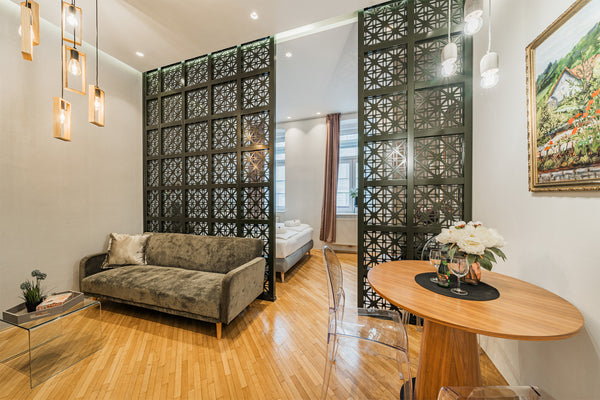 Welcome to a truly exceptional apartment near Schönbrunn Palace! Luxury apartmen Vienna, Austria Beautiful Luxury Design Apartment Entire rental unit vacation rental 33713608