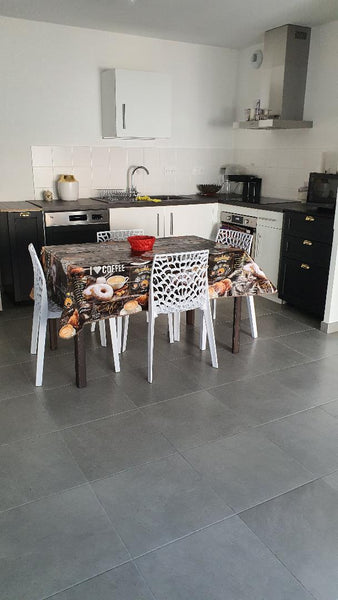 Beau T3 spacieux, a louer pour courte période (1 jour à 4 semaines max) à Lyon 8 Lyon, France très beau T3 avec terrasse à Lyon 8eme Entire rental unit vacation rental 43612551