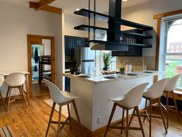 Very sunny, spacious and quiet apartment in the heart of Brooklyn and steps from  Rental unit in Brooklyn · ★4.53 · 3 bedrooms · 6 beds · 2 baths Entire rental unit vacation rental 39443002