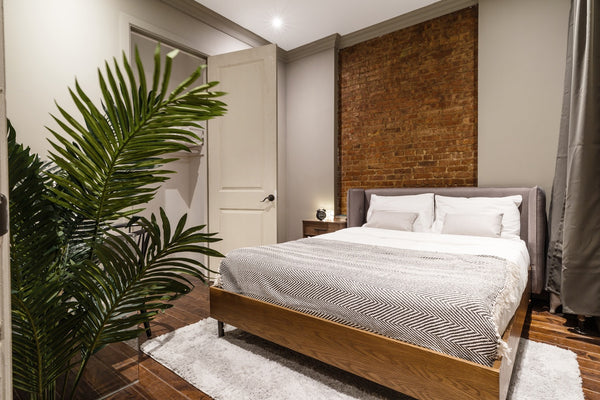This 116 sq. ft. room on New York City's Hell's Kitchen is a clean, <br />   spa  Rental unit in New York · 4 bedrooms · 1 bed · 0 shared baths Private room in rental unit vacation rental 795584695879175090