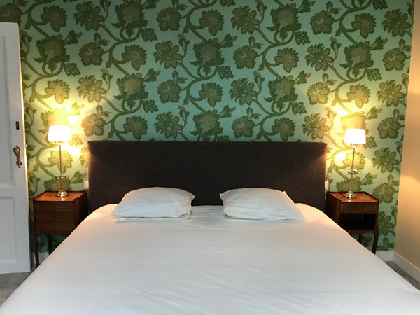 Housing<br />Our guest house welcomes you with a very comfortable renovated room Brussels, Belgium Studio super luxurious & beautiful Louise Avenue 4 Private room in bed and breakfast vacation rental 49794771