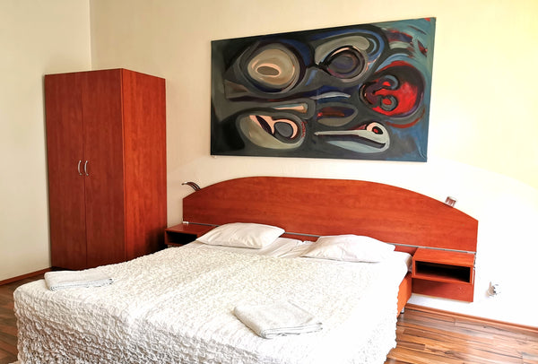 Hledáte příjemné ubytování v Praze na jednu nebo vice noci za prijatelnou cenu ?  Prostorny Apartman Marriage Entire rental unit vacation rental 1488818