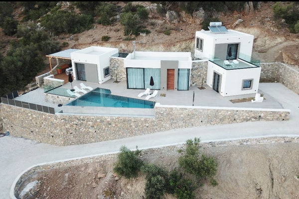 It is an idyllic luxury private Villa in Paleochora, located in southern Crete w Chania, Greece Luxury Brand New Villa in Palaiochora Entire villa vacation rental 697444542386142581
