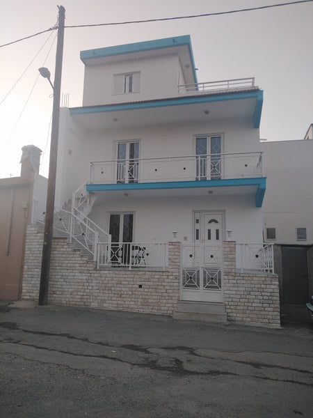 casa indipendente, molto tranquilla, con parcheggio, ad Archangelos, 10 minuti a Archangelos, Greece perla di RODI Private room in villa vacation rental 45110978