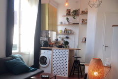 Joli studio refait à neuf de 25m2, tout confort, calme et très lumineux. Proche  Paris, France Charmant studio proche Gare du nord Entire rental unit vacation rental 22045800