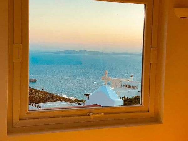 traditional Mykonian house close to light house. <br />Amazing view to Aegean se Mikonos, Greece dominiki's house Barn vacation rental 3289876