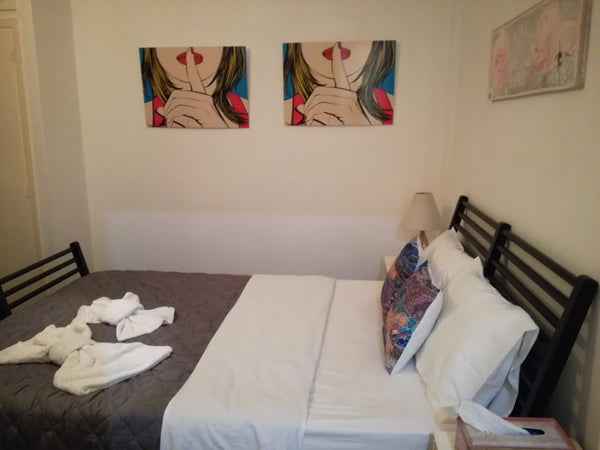 PLEASE READ ALL THE DETAILS BELOW (ADDITIONAL CHARGES, RULES ETC) BEFORE BOOKING Athens, Greece COSY APARTMENT IN CENTRAL ATHENS. Entire rental unit vacation rental 30735420