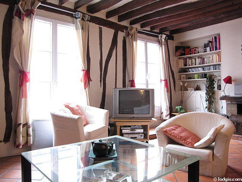 <b>The space</b><br />Beautifully furnished 1-2 bedrooms spacious appartment wit Paris, France Charming sunny 2BR in Montmartre ! Entire rental unit vacation rental 14264