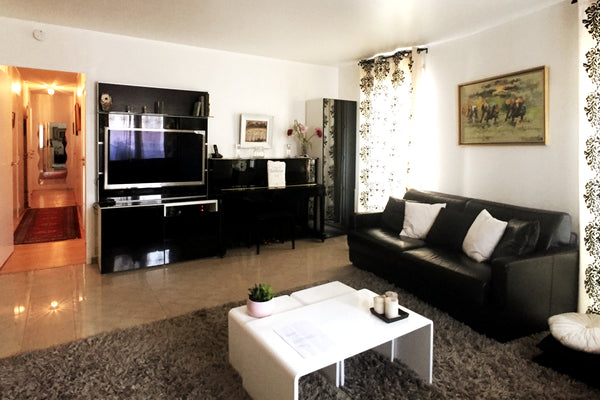 Apartment 85 m², 3 bedrooms & 1 living room for 8-9 people<br /><br /><b>The spa Paris, France Apartment 85 m², 3 bedrooms & living room for 8-9 Entire rental unit vacation rental 23464866