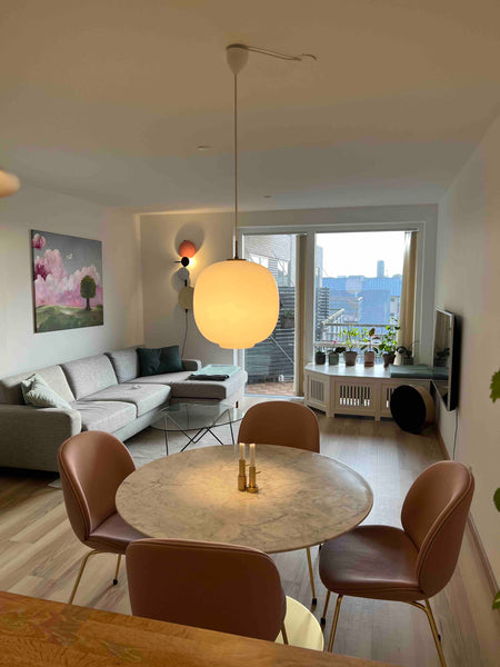 Centrally located apartment with a two minute walk to the waterfront, a five min  Lovely apartment in the heart of Copenhagen Entire condo vacation rental 555653587365305590