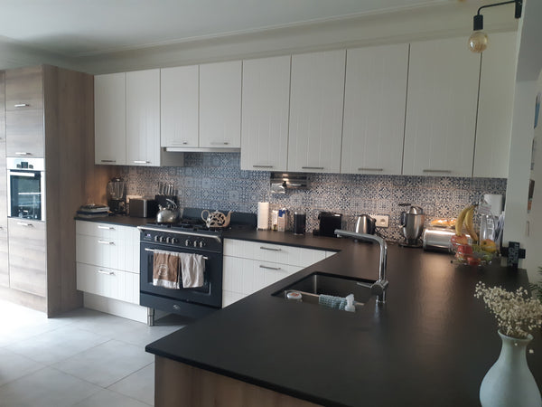 Ontdek Antwerpen vanuit een mooie en ruime woning in een rustige wijk met eigen   Prachtige woning met groot terras & parkeerplaats! Entire condo vacation rental 648156909157302999