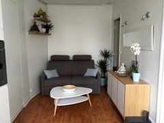 Cozy, luminous and calm flat opened onto a courtyard. Good for quiet nights in P Paris, France Cozy 2 rooms flat close to Eiffel Tower ! Entire rental unit vacation rental 21686841
