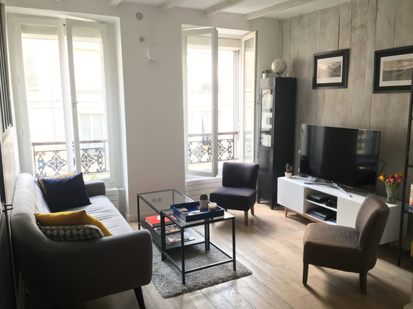 My american girlfriend and I live in a 2 bedroom apartment in the Pigalle Neighb Paris, France Lovely Private Room in Pigalle Area Entire rental unit vacation rental 20871375