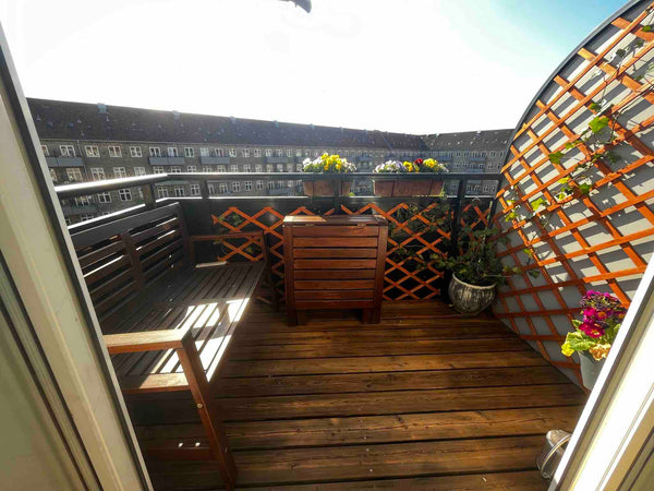 Welcome to our newly renovated flat at the top floor in Nørrebro! The apartment  Copenhagen, Denmark Bright apartment with two balconies Entire condo vacation rental 607907211599866523