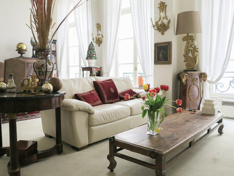 Beautiful XV century "hotel particulier". This apartment has unique antique feel Paris, France Luxury in St Michel Private room in rental unit vacation rental 16626