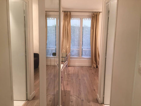  Bordeaux, France Ravissant studio au cœur de St Germain des près Entire rental unit vacation rental 29775110