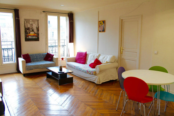 Good size and sunny room equipped with a double bed. The appartment is spacious, Paris, France Lovely room in the heart of Paris Private room in rental unit vacation rental 23143901