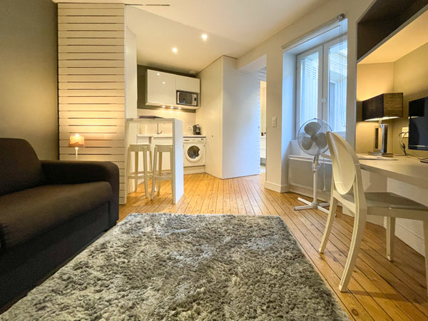 Comfortable studio in the heart of Bordeaux, close to the Place des Quinconces<b  Comfortable 4 star studio in the heart of Bordeaux Entire rental unit vacation rental 567928201341791945