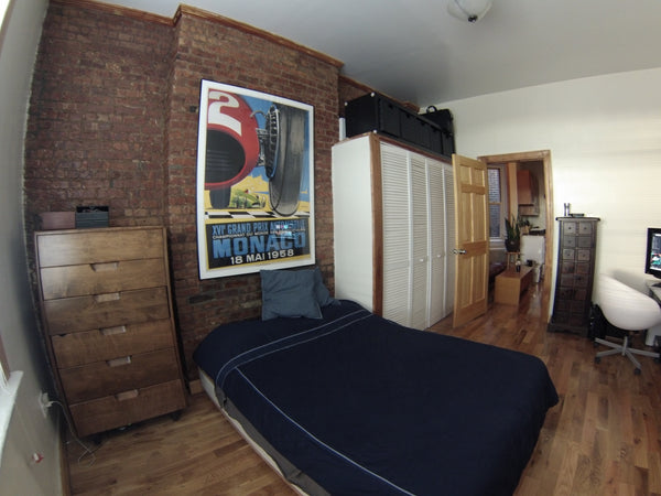 Cool small 1 bedroom with high ceilings and exposed brick.  Big window facing ea New York, NY Rental unit in Brooklyn · 1 bedroom · 1 bed · 1 bath Entire rental unit vacation rental 3970755