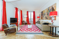 Luxurious apartment 2 bed rooms, near Arc de Triomphe, 3 min Champs Elysées, fac Paris, France Luxury Apartment on Monceau Park Entire rental unit vacation rental 2615923