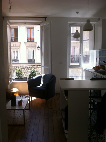 Cet appartement de deux pièces, est très lumineux et a l'avantage d'être travers Paris, France Logement 2 pièces neuf dans le 18è Entire rental unit vacation rental 7203011