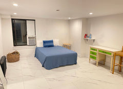 The whole group will enjoy easy access to everything from this centrally located  Rental unit in New York · 1 bedroom · 1 bed · 1 shared bath Private room in rental unit vacation rental 802804121716303321