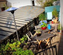 Magnificent 2-bedroom duplex apt with a lovely 30m2 terrasse. It is located over  Secret Garden Duplex @ Monteurgueil Entire rental unit vacation rental 5203163