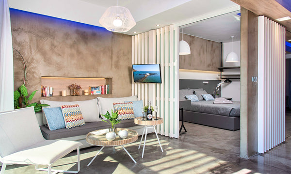 Erasmia Suites welcomes you to Crete and assures you a luxurious stay next to th London, United Kingdom Erasmia Maxima Beachside Suite Entire rental unit vacation rental 48197685