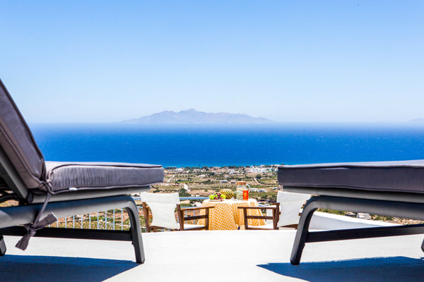 No parties or events allowed. A fantastic Traditional Semi - Cave House located  Greece Ferdi Traditional House ,Exo Gonia , Santorini Entire home vacation rental 19773426