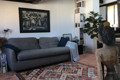 Appartement au cachet très parisien, avec poutres, tomettes et belle vue sur les Paris, France Paris: appartement sous les toits Entire rental unit vacation rental 29404788