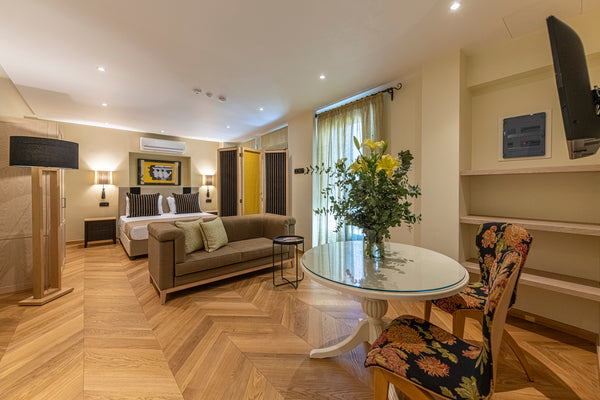 Kitro (in english citron) is a deluxe apartment for two persons where you can ha Athens, Greece IPELHOME- APARTMENT CITRUS Entire rental unit vacation rental 50123026
