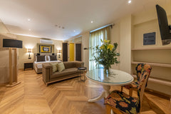 Kitro (in english citron) is a deluxe apartment for two persons where you can ha Athens, Greece IPELHOME- APARTMENT CITRUS Entire rental unit vacation rental 50123026