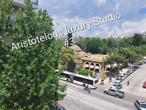 Studio on the 3th floor of an apartment building, in the heart of Thessaloniki n Thessaloniki, Greece Aristotelous luxury studio #3 Entire condo vacation rental 654008658025813160