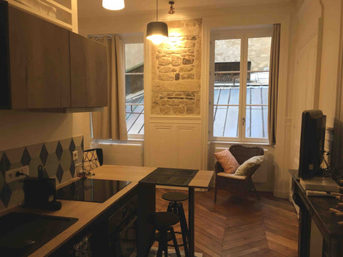 Bienvenue dans la ville Lumière ! <br />Notre studio, à 50 mètres de la place Be Lyon, France Joli studio refait à neuf, hyper centre Entire rental unit vacation rental 30501827