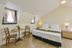 Beautiful and recently renovated room : bedroom with twin beds close to each oth Brussels, Belgium Happy studio near Grand Place 3 Entire rental unit vacation rental 21052756