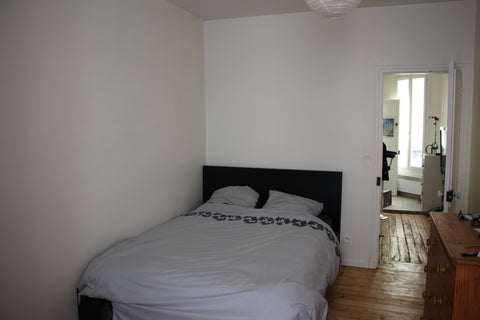 Appartement de 30 m2 comprenant une chambre avec lit double, un salon avec cuisi Paris, France Lovely 2 rooms flat Entire rental unit vacation rental 7013357