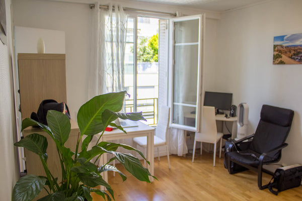My flat is ideally located in the 5th arrondissement. Within a few minutes walk, Paris, France Cosy, calm and modern Studio Entire rental unit vacation rental 7365763