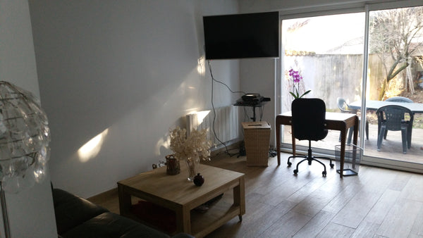 Dans adorable maison de ville, quartier résidentiel de Montchat (Lyon 3e), grand Lyon, France Chambre privée / maison de ville Private room in townhouse vacation rental 9992862