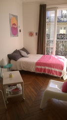 Large private room in central Paris: le Marais. 5 minutes walk to Centre Pompido Paris, France Private room in the Marais Private room in rental unit vacation rental 4511385
