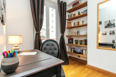 Charming apartment in the heart of Paris in a lively and family area. The area i Honfleur, France Romantic Paris 2 rooms top location Entire rental unit vacation rental 476468
