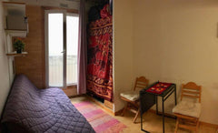 Logement cosy en centre ville au niveau de la station Gare du Nord, tout commerc Bordeaux, France Appartement cosy proche de Montmartre Entire rental unit vacation rental 21411963