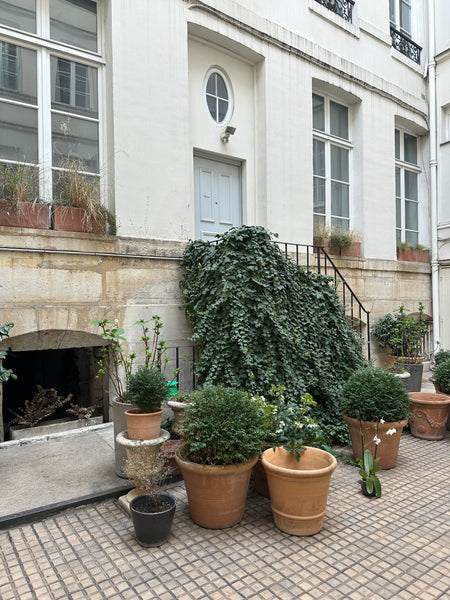 Newly renovated apartment in central Paris. You are renting one of our private b Paris, France Design apartment in central Paris Private room in rental unit vacation rental 8625713