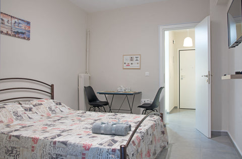 1 km from metro stop evaggelismos,50 meters from super markets coffeshops and 24 Athens, Greece cozy studio with small garden 1km from metro Entire rental unit vacation rental 44355701